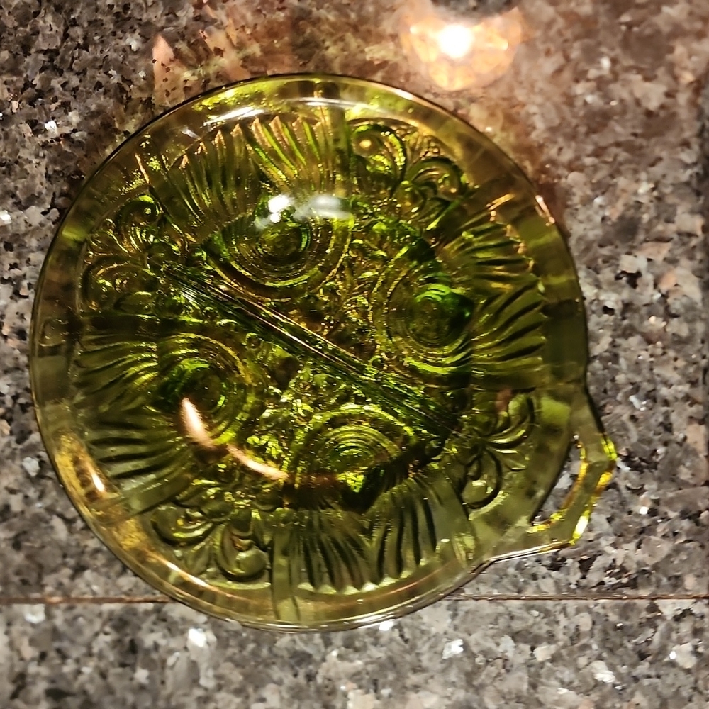 Indiana Glass Green Killarney Celtic Cross Divided Relish Dish.